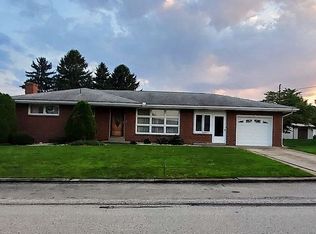 1319 Waverly Dr, Latrobe, PA