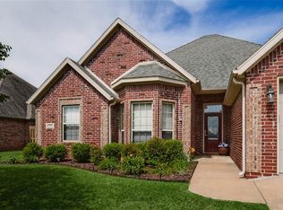 311 Essex Way, Centerton, AR 72719