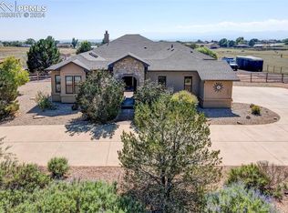 652 W Calle Allegre Dr, Pueblo, CO 81007