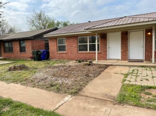 829 E Lindsey St, Norman, OK 73071