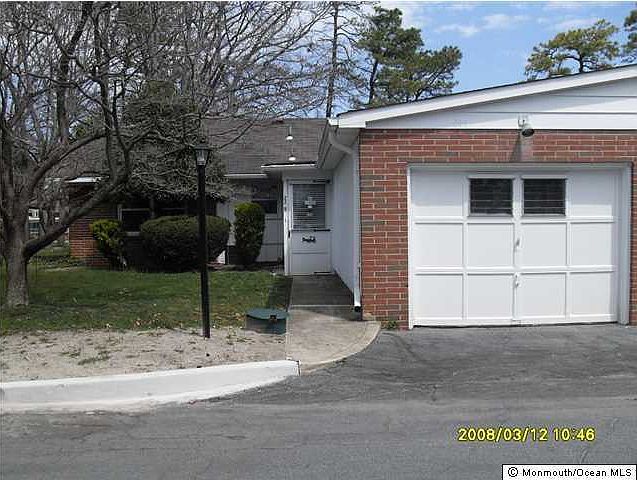 2nd image of 22 Buckingham Drive #D