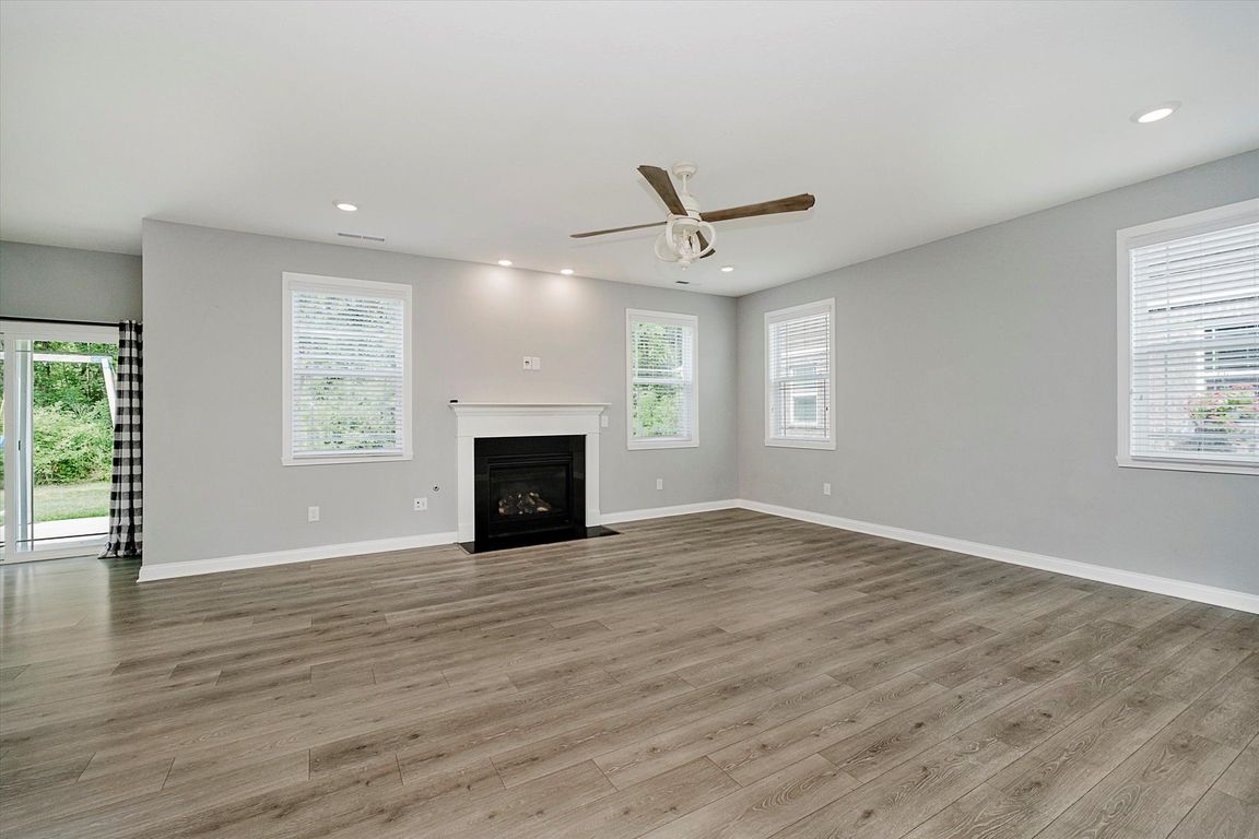 next background image