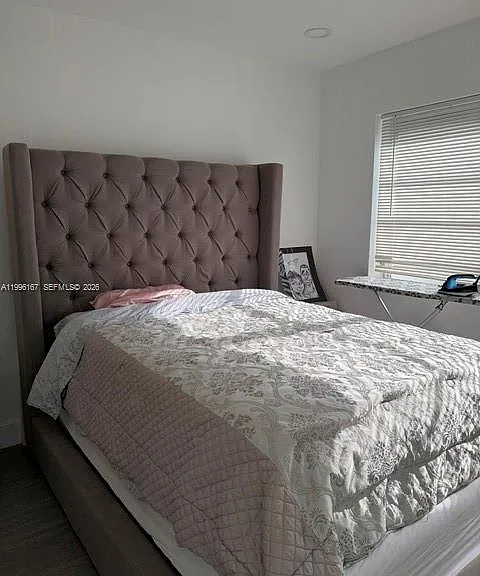 821 NE 6th St #2 — Photo 24