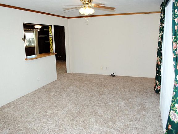 4th image of 4300 Ponderosa Ave NE