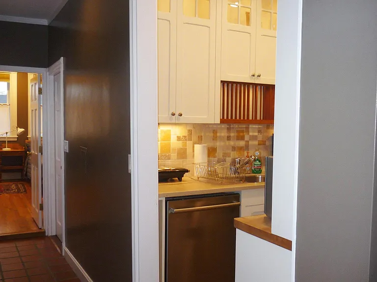 56 Kirkland St #5 — Photo 10