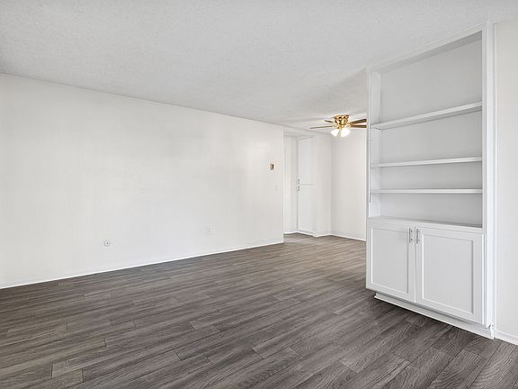 3rd image of 1294 N Mollison Ave APT 217