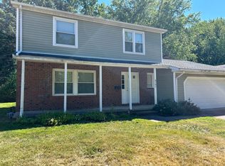 8792 Pinewood Ct, Mentor, OH 44060