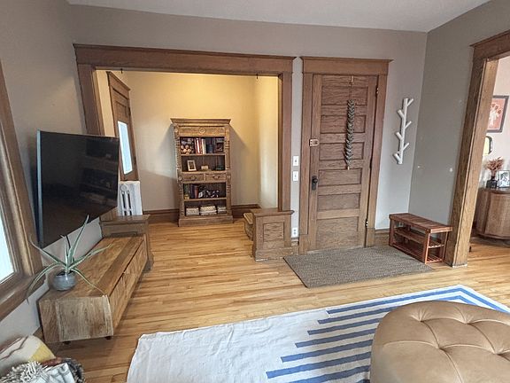 Nook just off of the main entry, great for shelves or a desk.