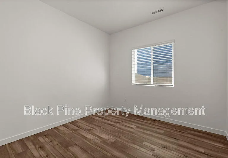 15307 Cloud Crest Ave — Photo 18