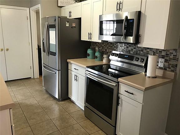 5th image of 662 Cascade Cir