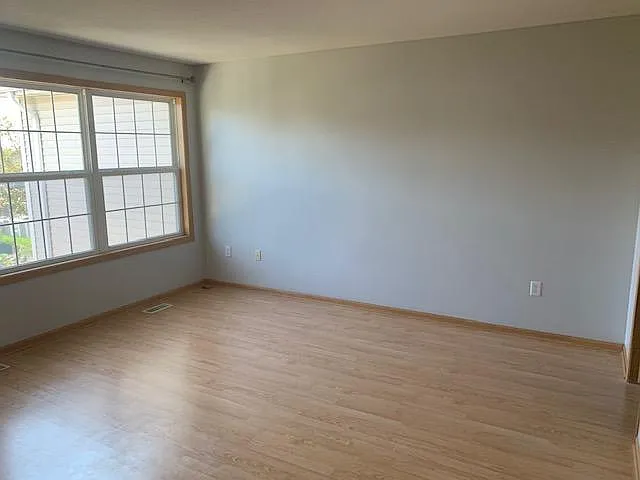 3919 NE Gardenia Ln — Photo 5