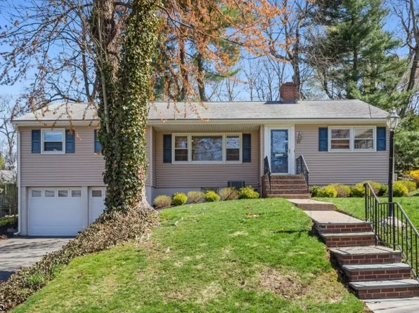 59 Albright Cir, Madison, NJ 07940