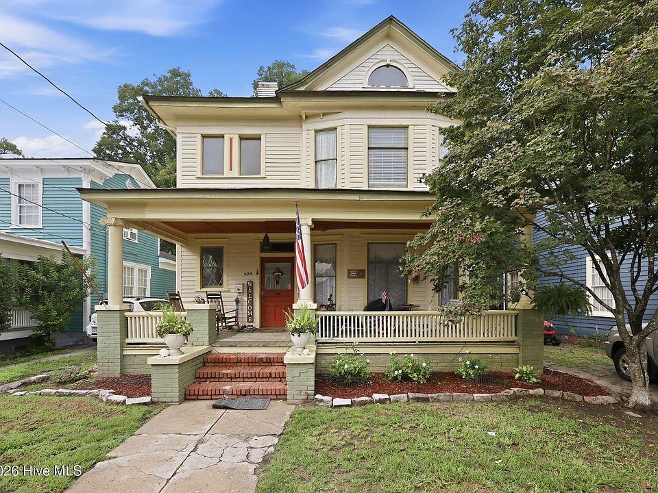 1st image of 604 W 2nd Street