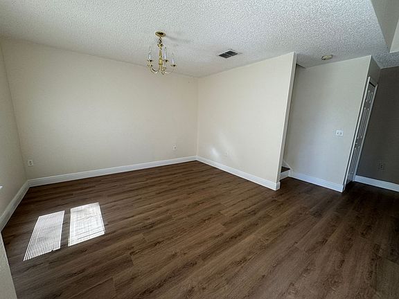 3rd image of 11718 Pethrick Dr
