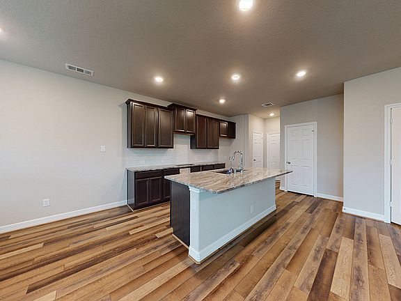 Creekside Ranch - Megan Interior Image 3