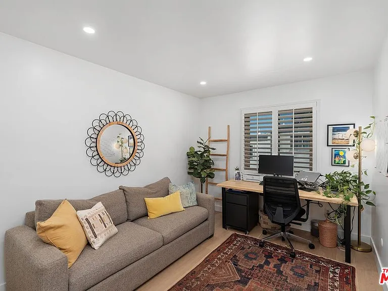 11260 Overland Ave #12D — Photo 24