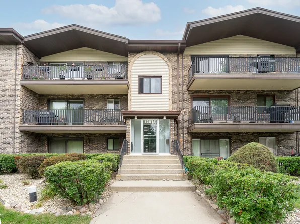 13515 Le Claire Ave APT 51, Crestwood, IL 60418