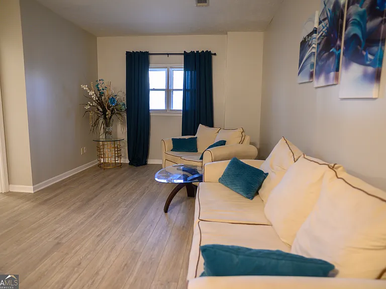 390 Stoneridge Way — Photo 25