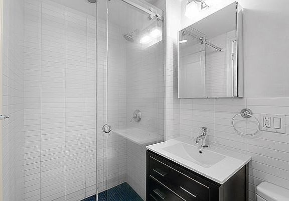 5th image of 80 2nd Ave Frnt 1