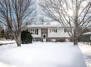 35 Poplar Dr, Lantz, NS B2S 1X1