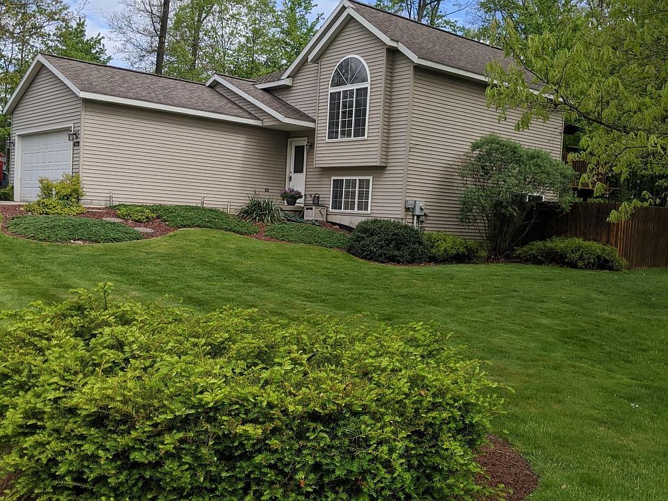 1st image of 4778 Whitefish Woods Dr