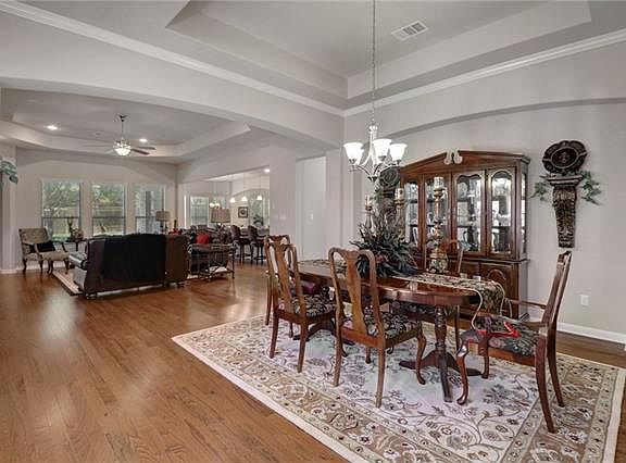5th image of 2416 Champions Corner Dr