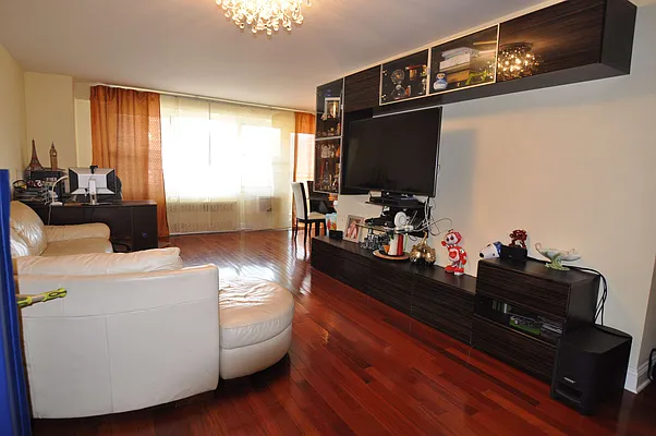 Sold by Click View Realty LLC | media 11