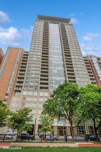 250 E Pearson St APT 2401, Chicago, IL, 60611