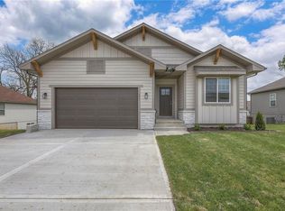 207 S Black Jack Ave, Lone Jack, MO 64070