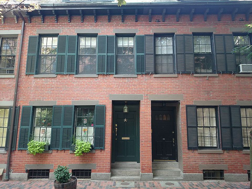 2nd image of 23 Lawrence St