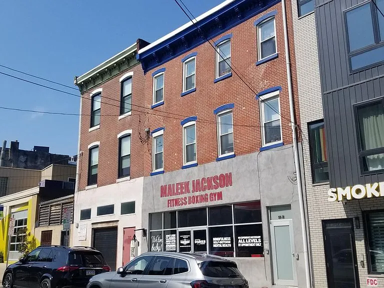 926 N 2nd St E — Photo 3