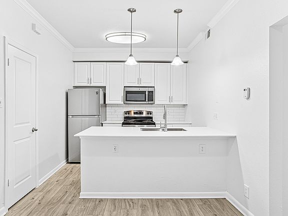 Unit 1207 B3 2BED 2 BATH 936 SQFT 8