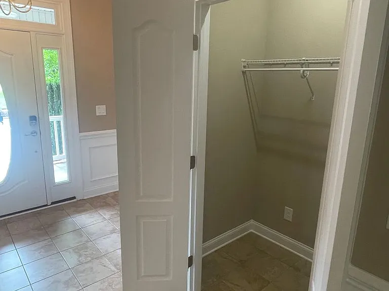17725 Morehampton Ave — Photo 4
