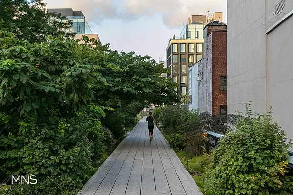 Rented by MNS Marketing | media 24