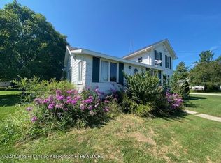 14318 S Grange Rd, Eagle, MI 48822