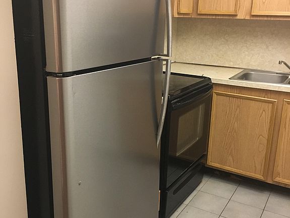 5th image of 737 SE 1st Way APT 106