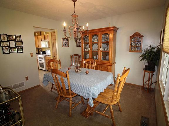 5th image of 800 Village Mill Dr