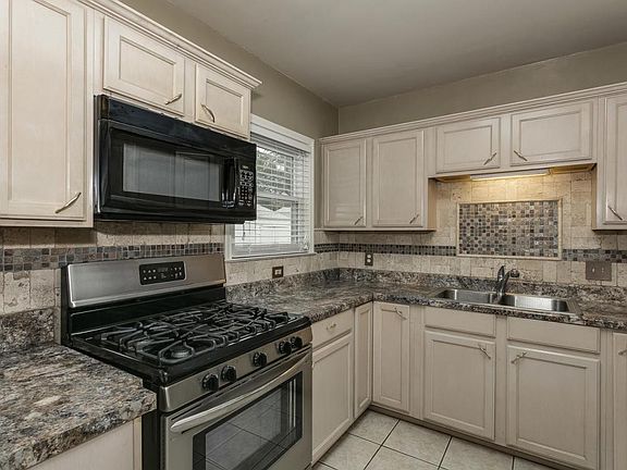 Stainless Appliances in Kitchen