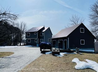 2300 Scenic Spur, Honor, MI 49640