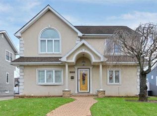 3311 2nd St, Oceanside, NY 11572
