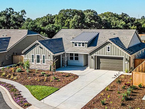 2nd image of 8860 Holly Oak Ct