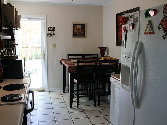 5th image of 1309 Norman Dr