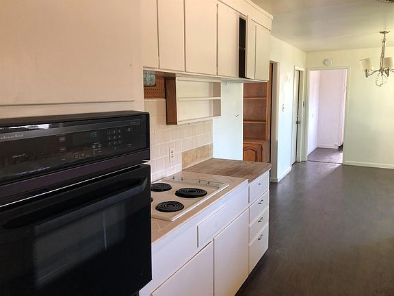 4th image of 429 E 13th St