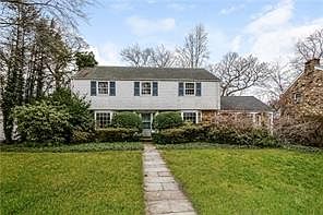 1st image of 4 Southwoods Lane