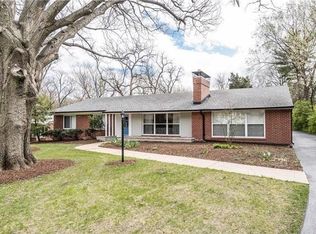 21 Spoede Hills Dr, Saint Louis, MO 63141