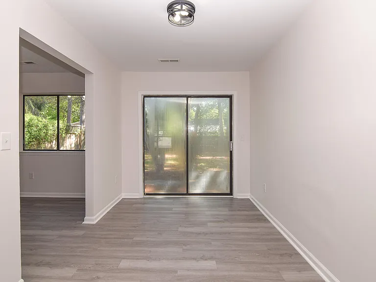 206 Tram Blvd — Photo 4