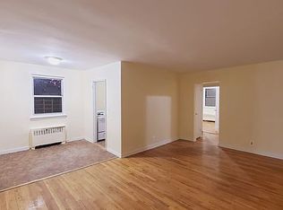 189-03 Henderson Ave #2, Hollis, NY 11423