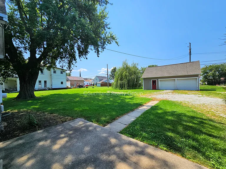 409 N Main St — Photo 3