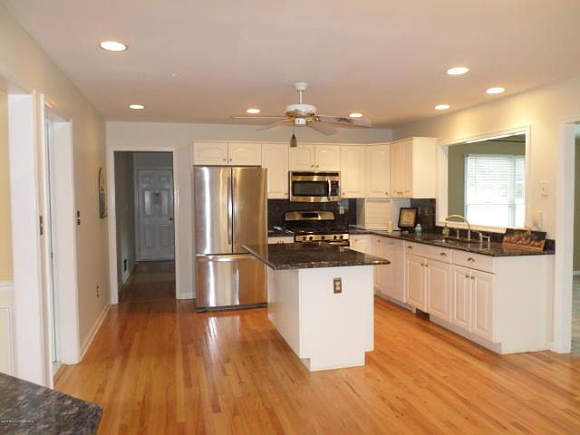 Bright Kitchen
