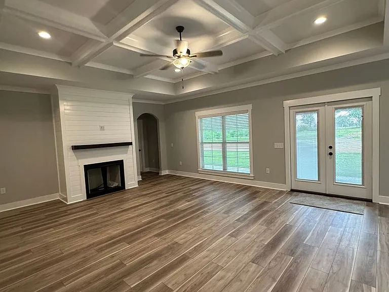 1445 Highway 167 S — Photo 14